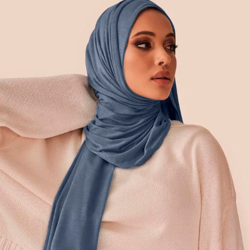 Hijab Jersey  Amel Doux Universel  couleur Marron foncé 1. https://mamizora.fr/