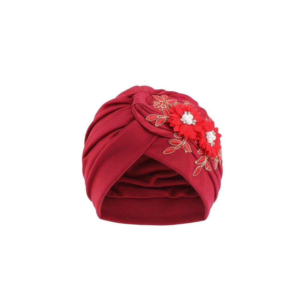 Turban à fleurs 3D brillantes pour femmes – foulard, hijab et bonnet plissé, accessoire tendance couleur bordeau. https://mamizora.fr/