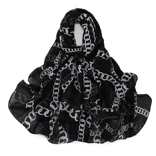 Foulard hijab Akila en satin de soie froissé. https://mamizora.fr/