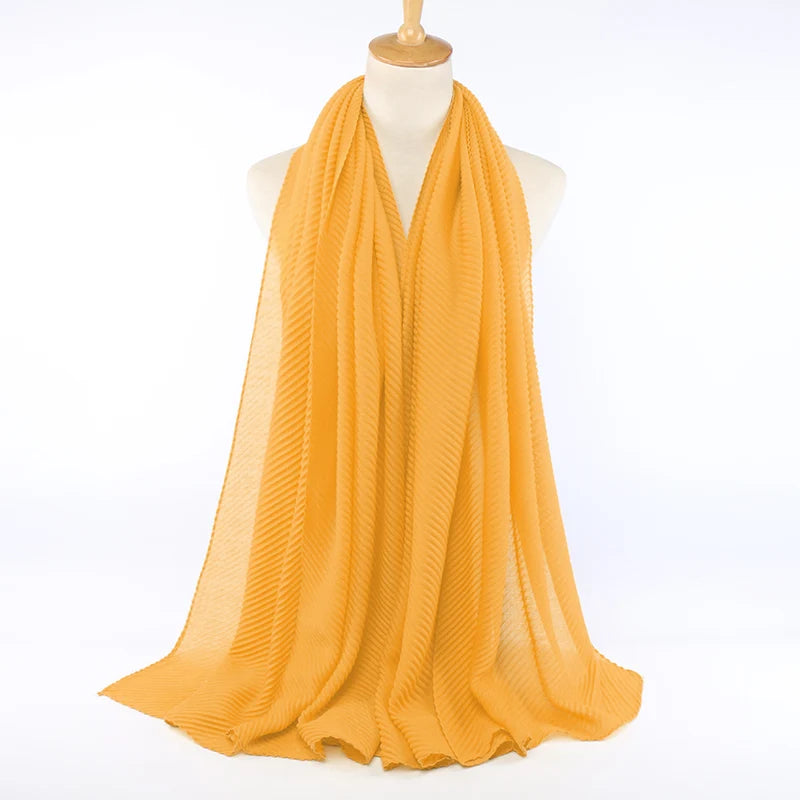 Hijab Samira uni en voile couleur Jaune. https://mamizora.fr/